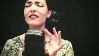 Caro Emerald - Paris (Acoustic)