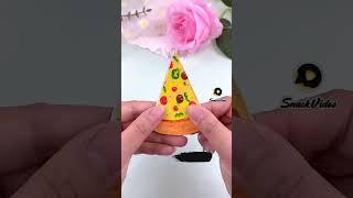 Faça uma pizza escovada com papelão e máscara, o que é divertido e divertido.