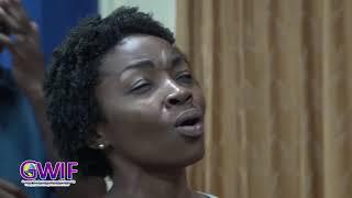 Dessi-Ann Yetman | Flowing in worship!
