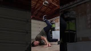 How To Breakdance | Shoulder Freeze #shorts
