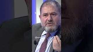 “What the...”, Shkullaku ‘çmendet’ kur përmenden çmimet e blerjeve online të Ajola Xoxës