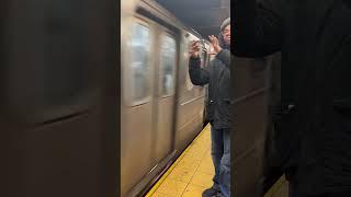 Racing to the next stop #mta #train #nycmta #fypage #fypシ゚ #shorts #shortvideo #newyork #nyc