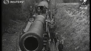 Large railway gun ready for war (1941)