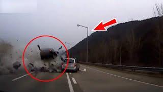 High-Speed Chaos Unleashed: USA Car Crash Compilation Shocking Drivers Nationwide