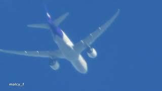 Zooming in on..... 2 x Fedex Boeing 777 with Nikon p1000