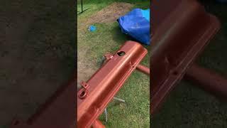 Painted valve covers.