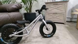 Best Balance Bike - Early Rider Bigfoot 12 Unboxing and Assembly