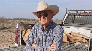 Rancher builds 'Mad Max' gate to block smugglers, migrants along Texas border