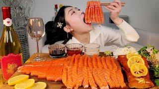 ASMR 연어2kg 연어회 연어스테이크 화이트와인 먹방:) (feat애플블랑)  I'll eat 2kg of salmon with white wine MUKBANG