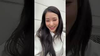 Tiffany IG Live w/ Yuri, Sunny, Yoona & Hyoyeon 