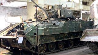 Осмотр и ремонт БМП M2 Bradley механиками России