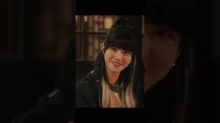 Как же он смотрит на нее и ревнует / дорама я знаю, но #short #shorts #дорама