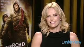 Charlize Theron on working with "unshowered" Viggo Mortensen on 'The Road'