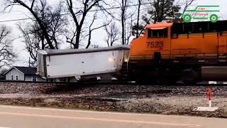 Train incidents at level crossings || Cars Accidents