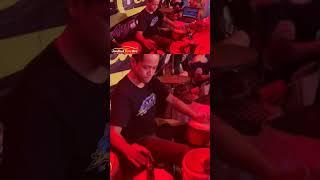 aksi yayan jandut disaat pakai kendang manual