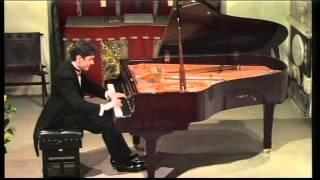 Konstantin Lapshin (piano) plays Rachmaninov 'Polka de W.R.'