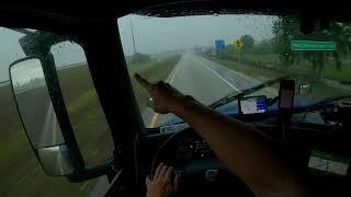 Rookie Trucker Drops off Load Under Heavy Rain in Arcadia, FL