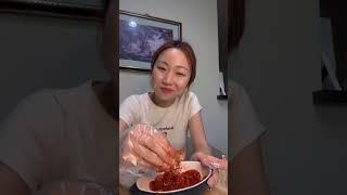 Spicy raw salted squid #koreanfood #squid #mukbang