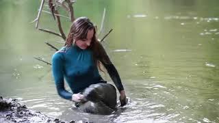 wetlook girl is very beautiful