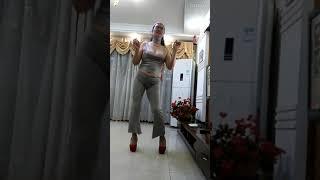 美娜子广场舞 更多各种视频|各种需求的视频QQ:64642324