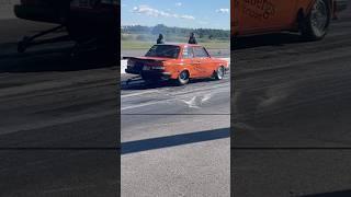 Wow this 5cyl Volvo 242 is fast 