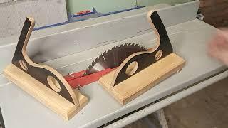 Толкатель для настольной циркулярной пилы из фанеры Table saw pusher