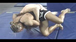 Bodybuilder Dawn Rieh5 '2" 128 pounds versus Ziggy 5'4" 133 submission wrestling