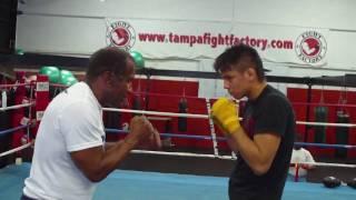 Miguel Torres learns technique from Emanuel Steward