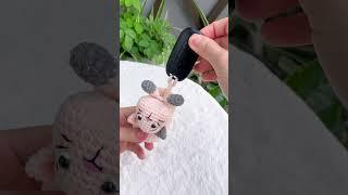so cute crochet cat key cover #crochetanywhere #crochet #diy #crochetcat #crochetkeycover