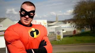 Steve Healey as Mr Incredible