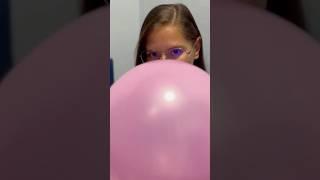 ASMR #blowing #balloon #viralvideo #pink #shorts 