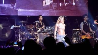 Shakira The Sun Comes Out Tour Frankfurt Ojos Asi