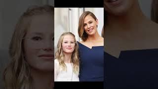 Jennifer Garner beautiful family, 2 husbands and 3 children ️️ #love #family #jennifergarner