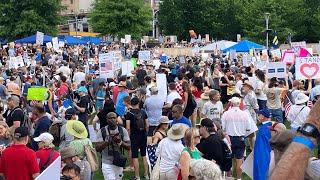 Thousands gather for 'No Kings Day' protest in Atlanta