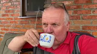 Вот это жучара! В соседнее село в магазин. Хорошо что Мишу не стал ждать! Вот уже стало всё понятно!