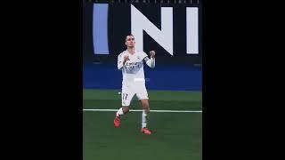 How looks the perfect first touch ‍ #football #shorts