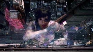 Ghost in the Shell: building jump, wave to invisibility (2017 vs. 1995)