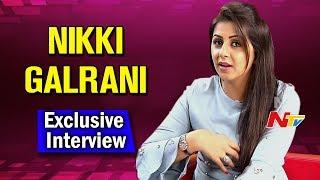 Nikki Galrani Exclusive Interview || Marakathamani Movie || Aadi Pinishetty || Show Time || NTV