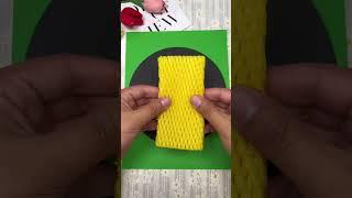 Use fruit sets to make a little yellow duck together with your children. Use parent-child handmade