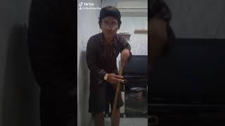 KAKEK SUGIONO LAGI NYAPU