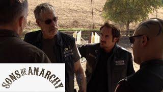 Sons of Anarchy: Blackmailing Oswald - Witness Protection Problems... Solved!