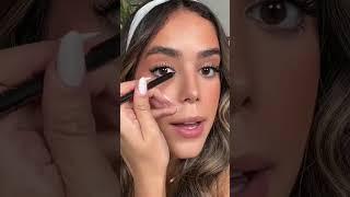 HACK PARA DELINEADO EN 3 SEGUNDOS!!#beauty #makeupartist #viral #makeup #story #maquillaje #funny