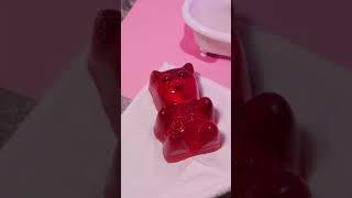 Водные процедуры для мармеладного Валерки  #shorts #gummy