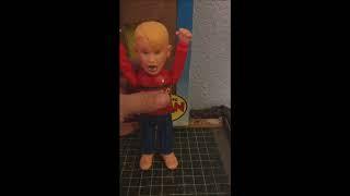 THQ Toy Headquarters Home Alone Screaming Kevin Doll Christmas