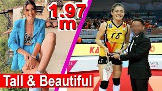 ZEHRA GUNES: Age, Height, Weight and Skills