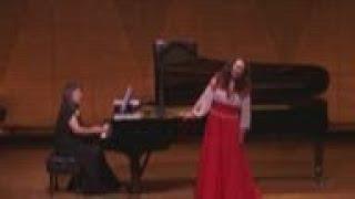 Ukrainian soprano's charity performance packs opera house