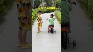 我做不成最靓的仔，那我儿子必须是！！ #亲子互动 #宝爸带娃 #人类高质量暑假 #妈卡爸卡养娃宝典 #儿童摩托