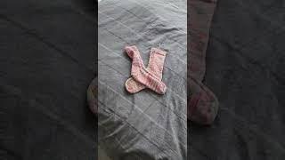 cam you guess what I just knit???? #crochet #knittingpatterns #diy #knitsocks