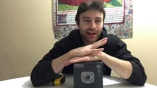 Unboxing of the Logitech Streamcam webcam. ( May 2020 )