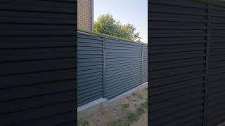 забор из профнастила горизонтальное расположение